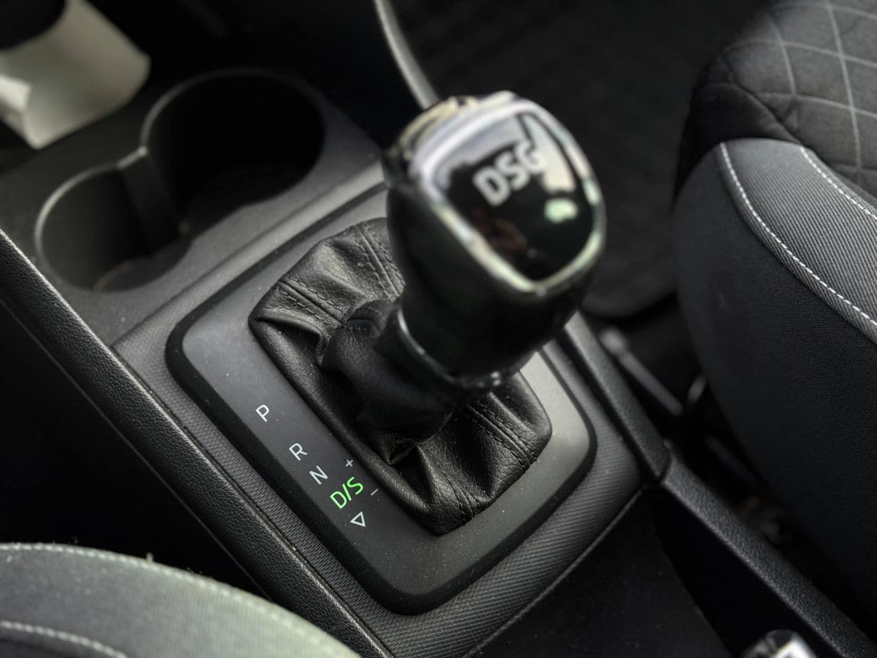 Skoda Rapid 2015 — Миниатюра 12