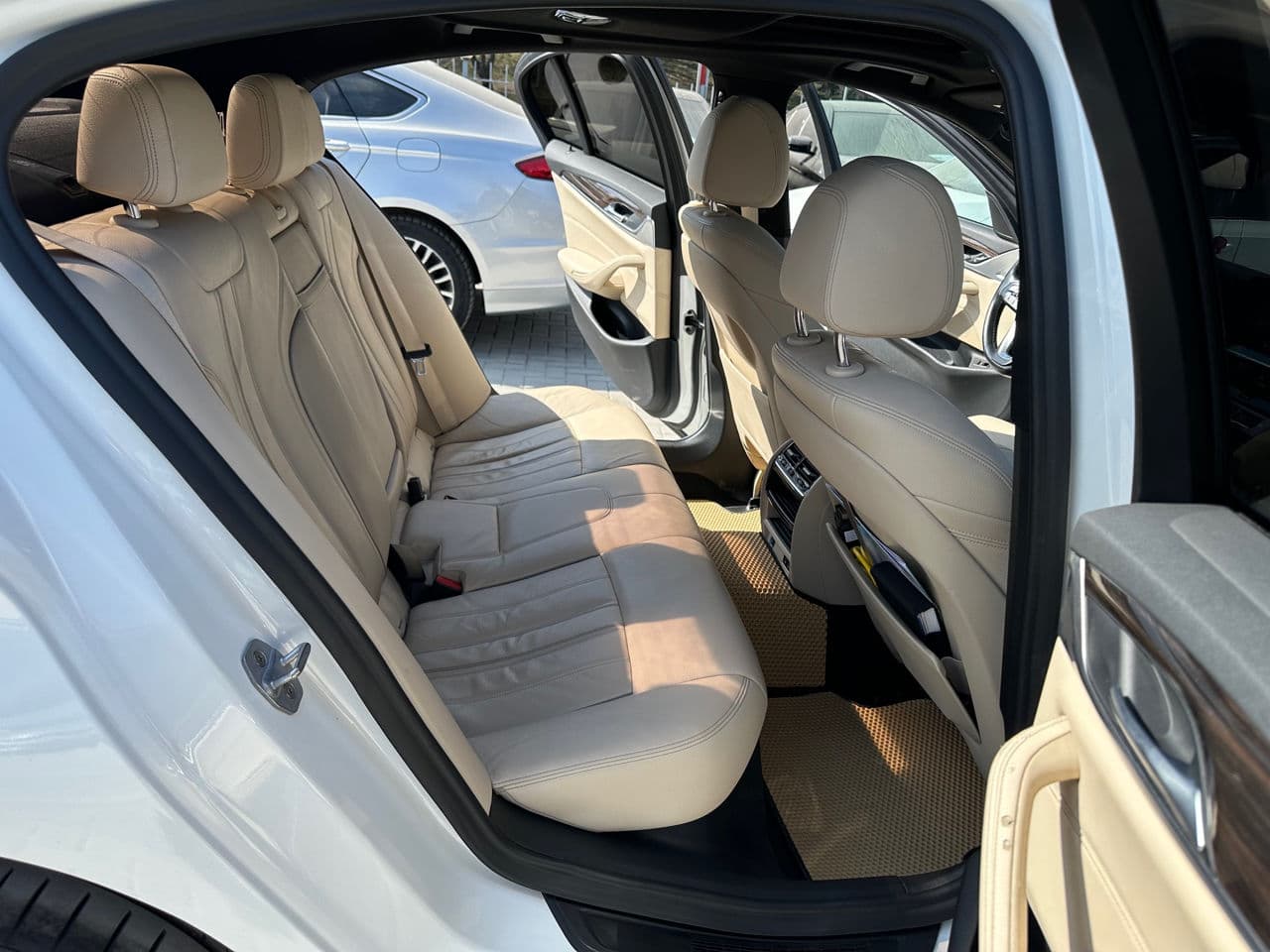 BMW 530 2019 — Миниатюра 17