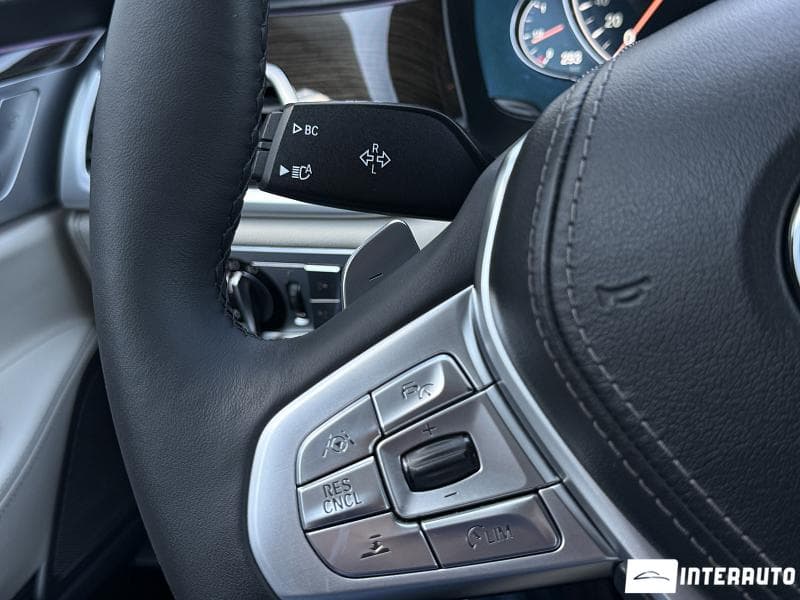 BMW 740 2018 — Миниатюра 15