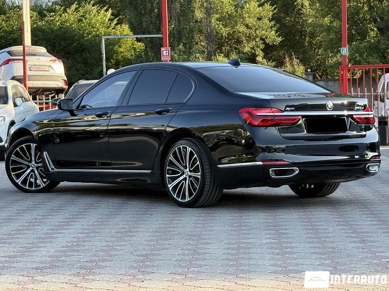 BMW 740 2018 — Миниатюра 3