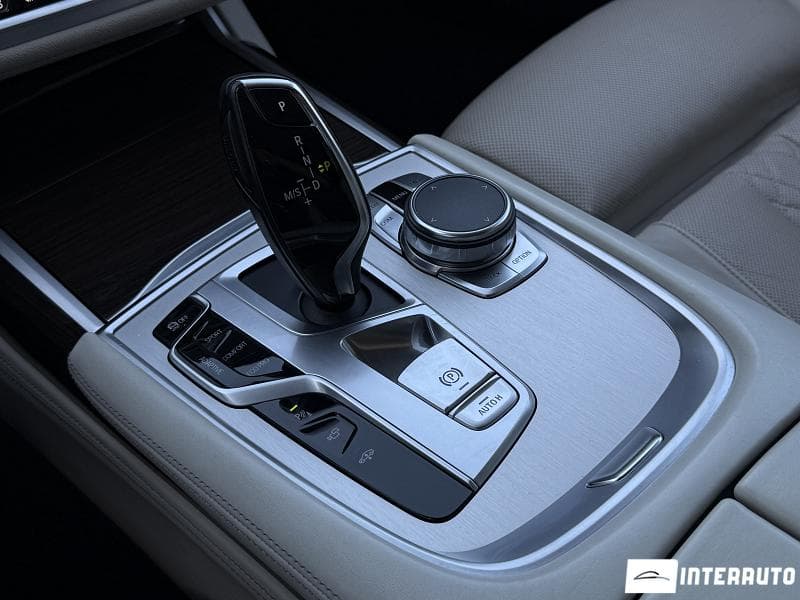 BMW 740 2018 — Миниатюра 19