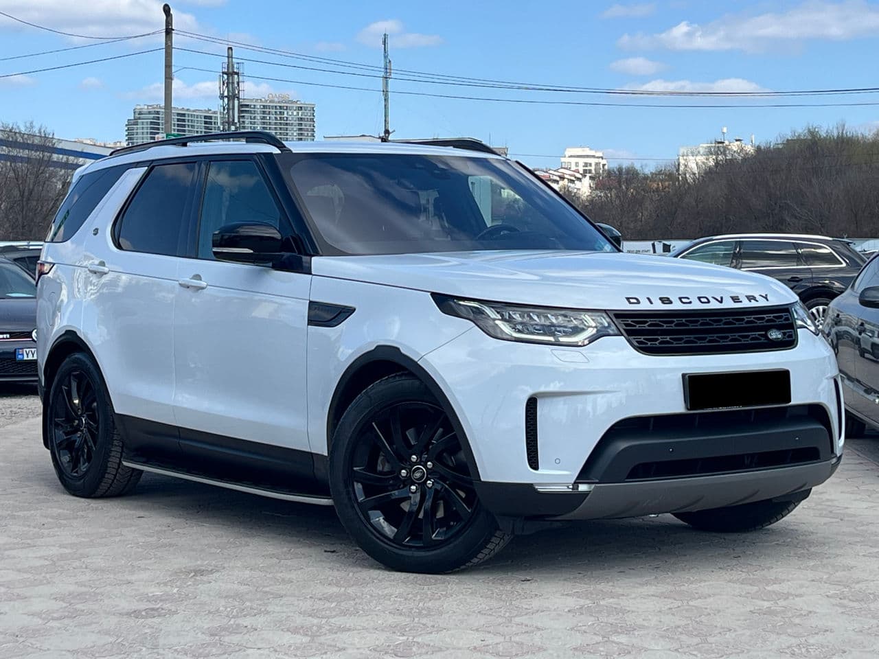 Land Rover Discovery 2017 — Миниатюра 4