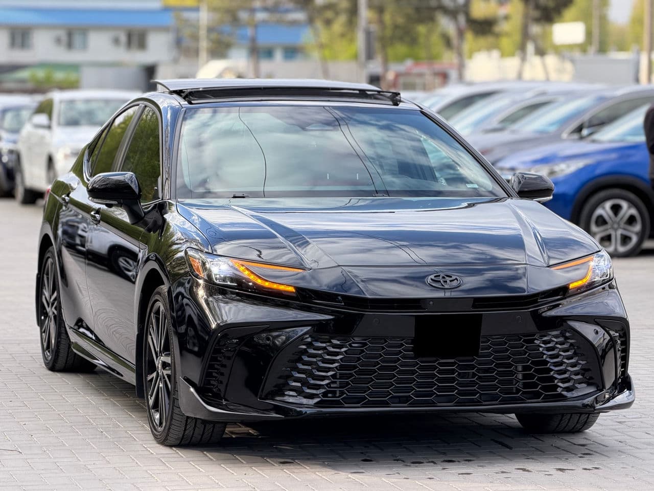 Toyota Camry 2025 — Миниатюра 3