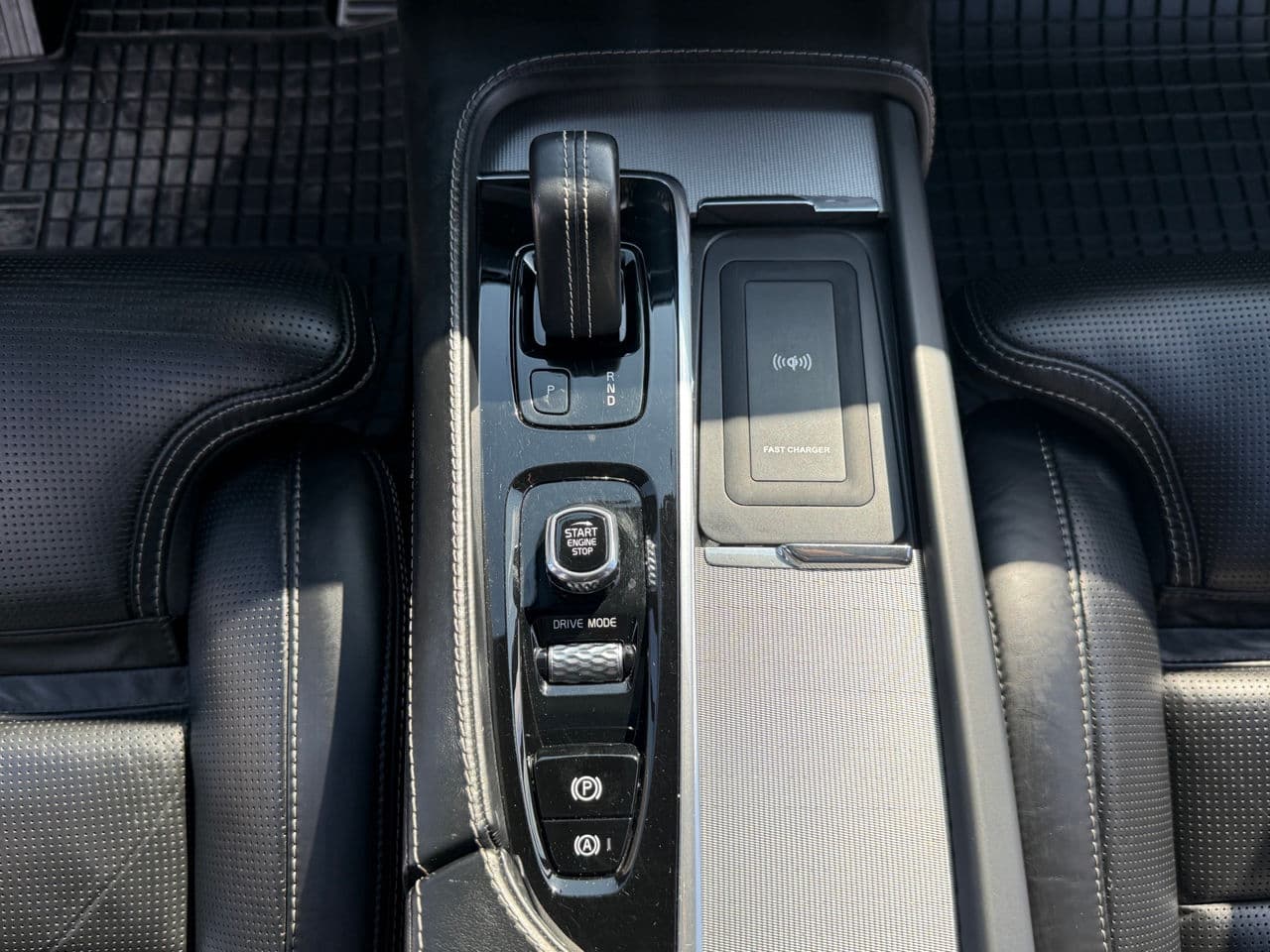 Volvo XC 90 2019 — Миниатюра 16