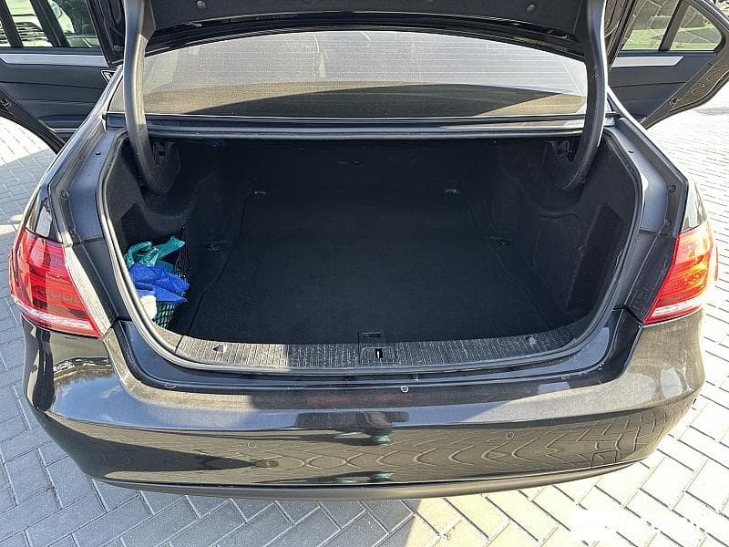 Mercedes E 220 2015 — Миниатюра 19