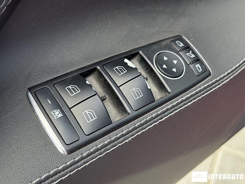 Tesla Model S 2015 — Миниатюра 18