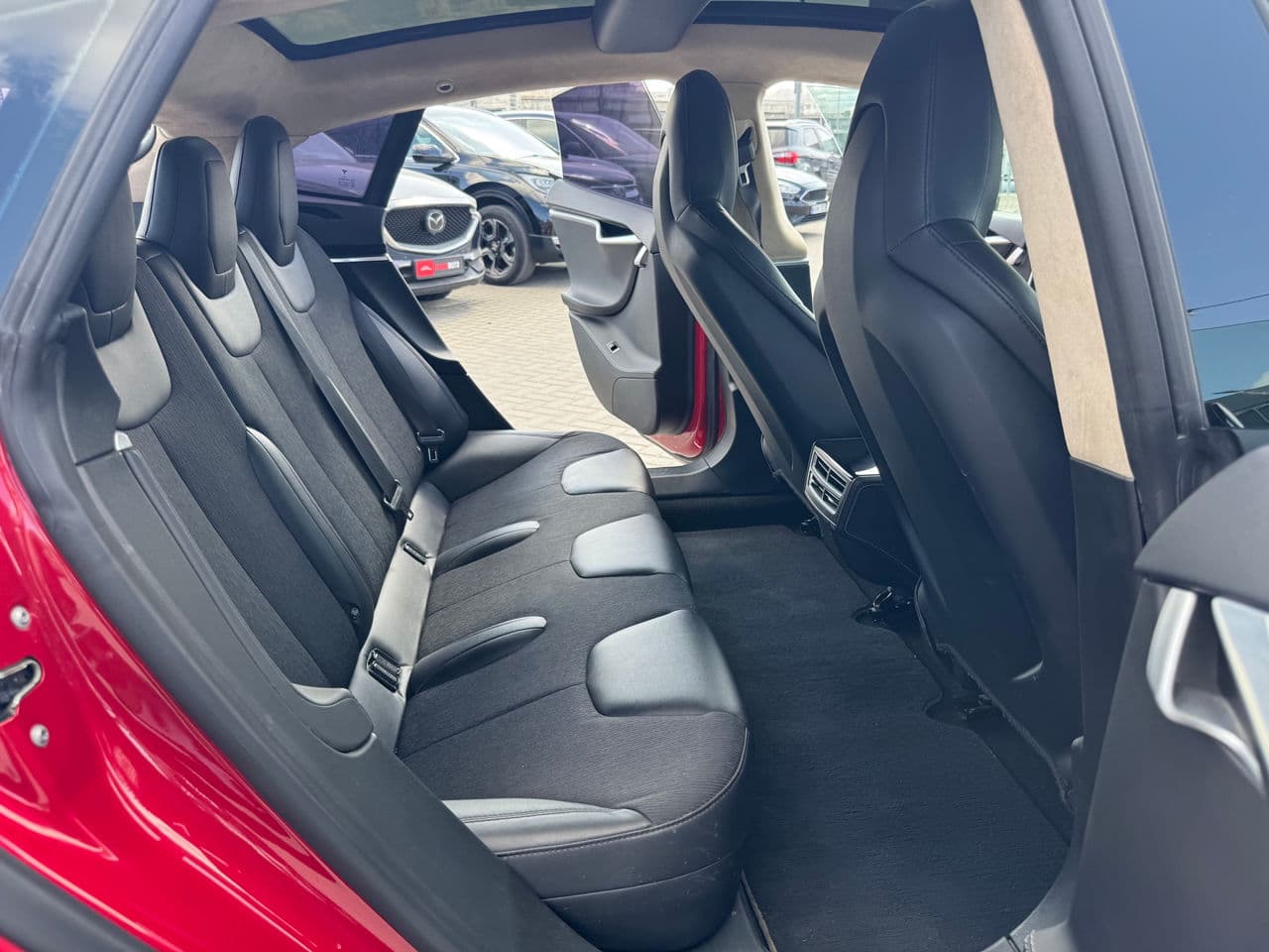 Tesla Model S 2015 — Миниатюра 15