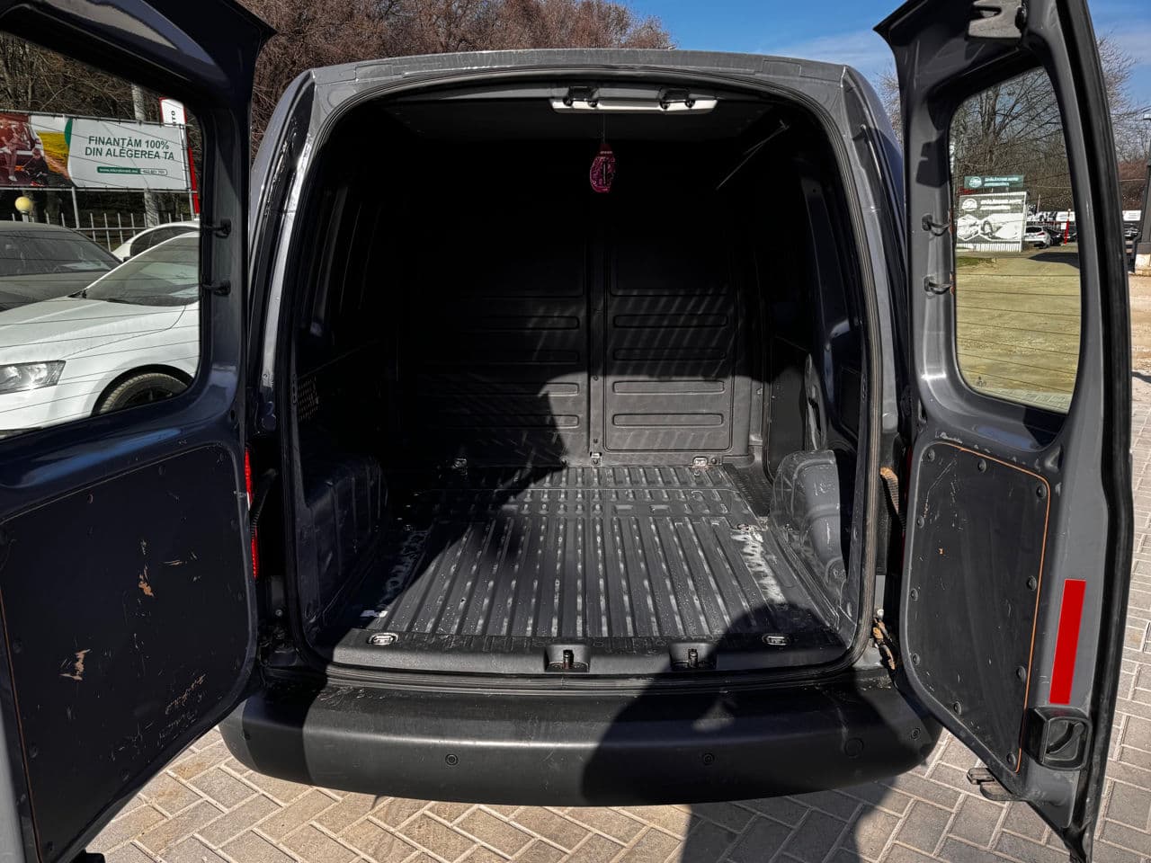 Volkswagen Caddy 2013 — Миниатюра 14