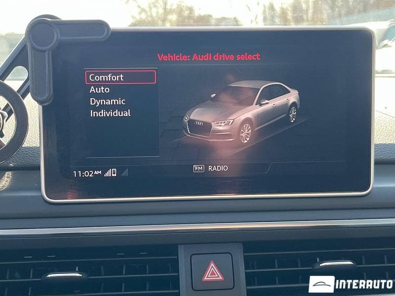 Audi A4 2018 — Миниатюра 12