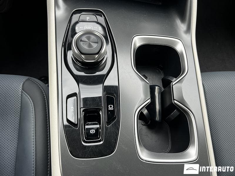 Lexus RZ 450e 2024 — Миниатюра 15