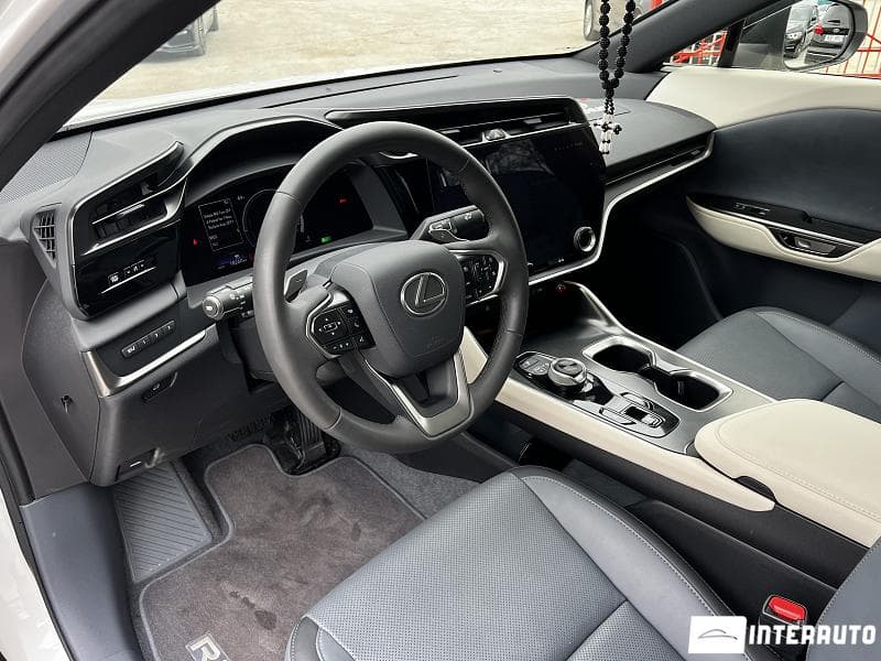 Lexus RZ 450e 2024 — Миниатюра 5