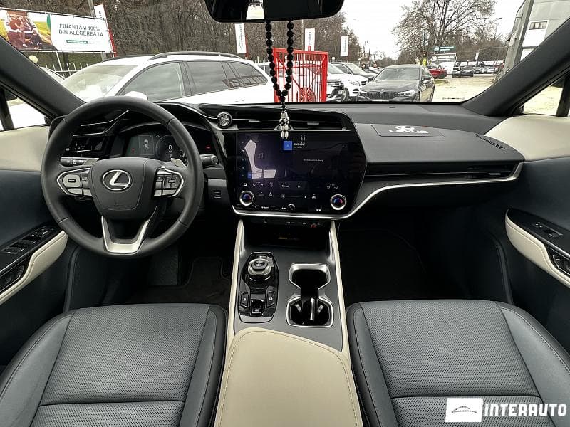 Lexus RZ 450e 2024 — Миниатюра 10