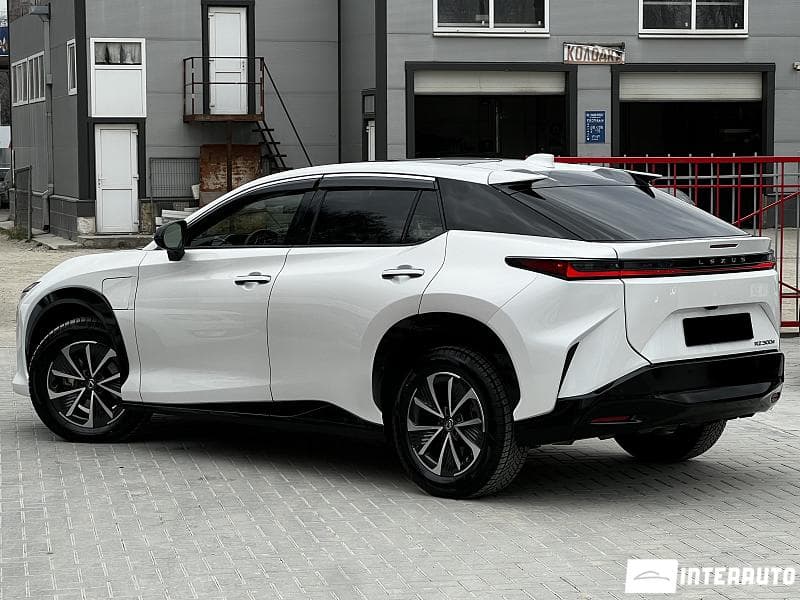 Lexus RZ 450e 2024 — Миниатюра 4