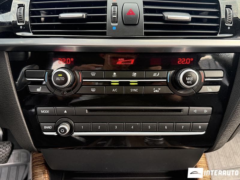 2015 BMW X4 2.8i — Miniatură 11