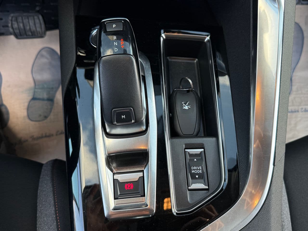 Peugeot 3008 2021 — Миниатюра 12