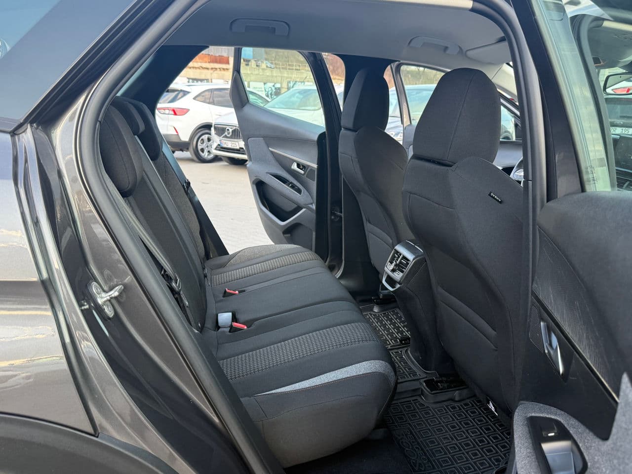 Peugeot 3008 2021 — Миниатюра 14