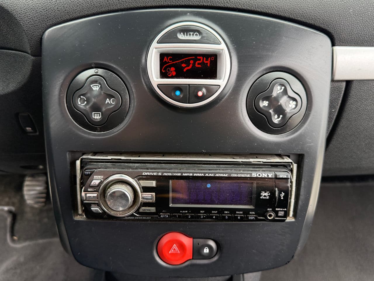 Renault Clio 2008 — Миниатюра 8