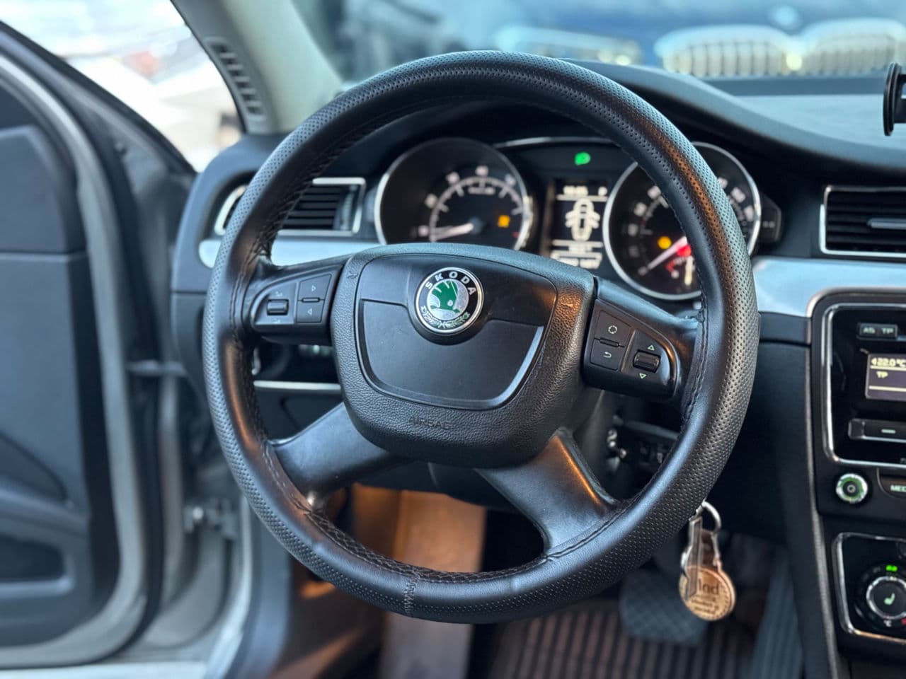 Skoda Superb 2010 — Миниатюра 7