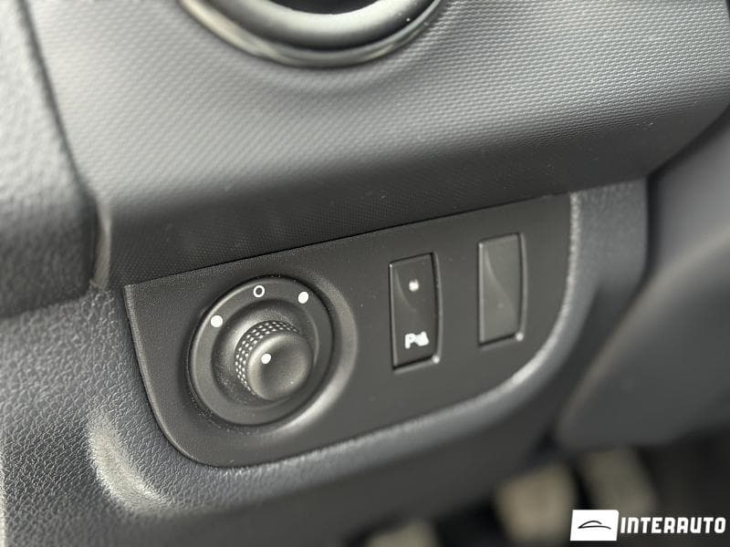Dacia Sandero Stepway 2019 — Миниатюра 7