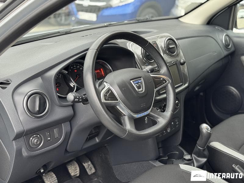 Dacia Sandero Stepway 2019 — Миниатюра 8