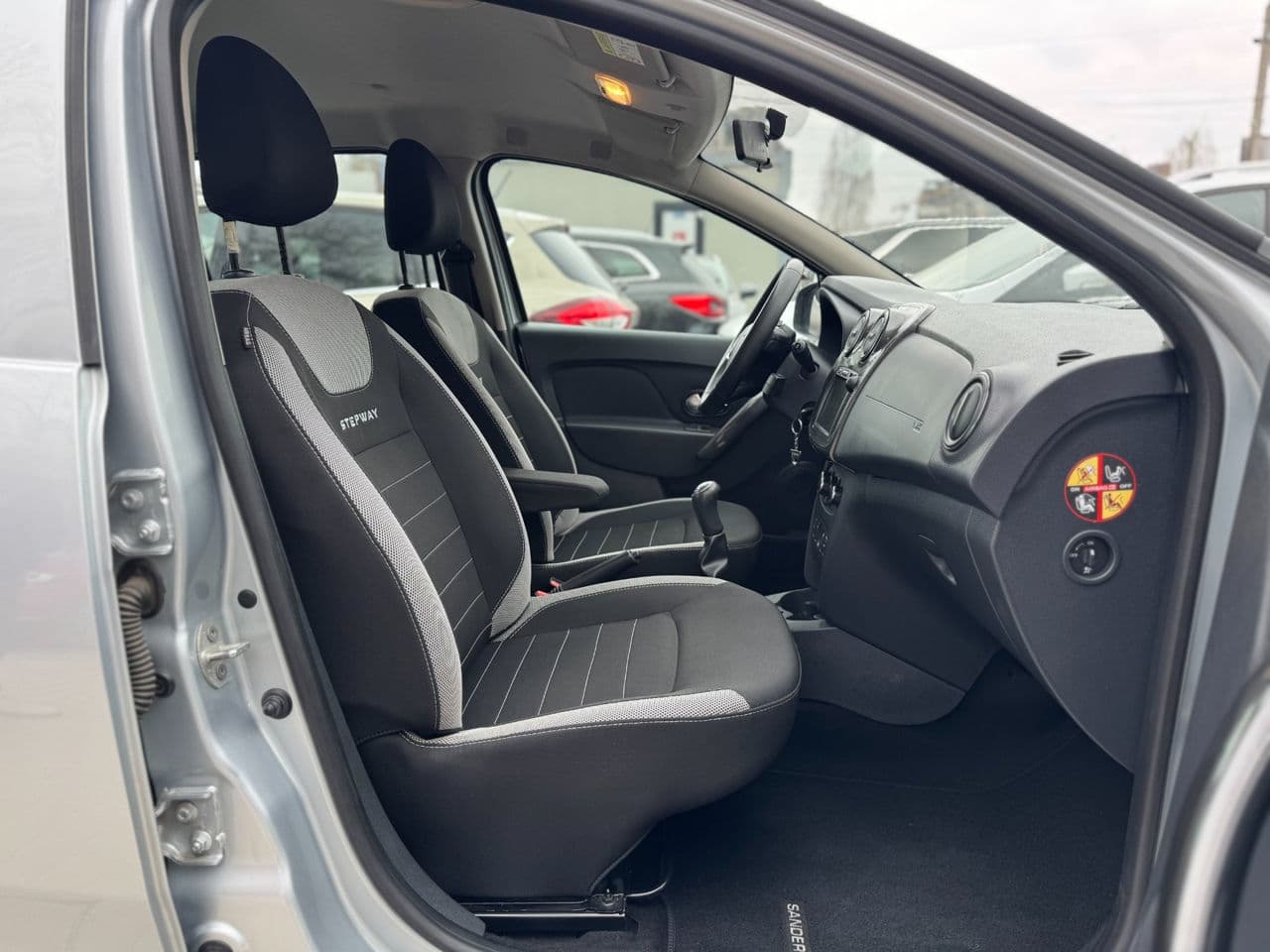 Dacia Sandero Stepway 2019 — Миниатюра 17
