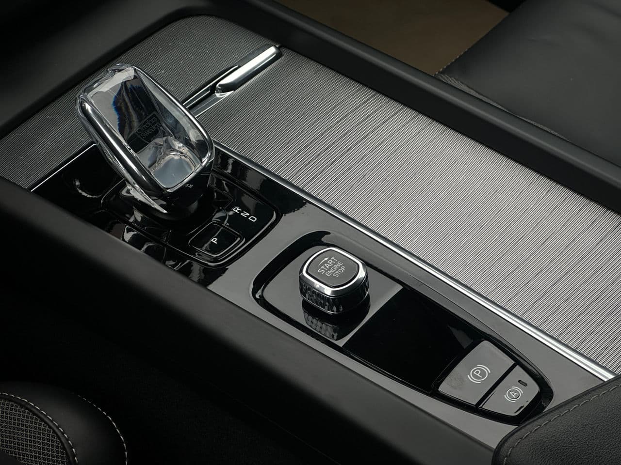 Volvo XC 60 2024 — Миниатюра 14