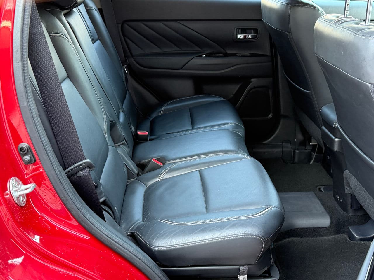 Mitsubishi Outlander 2017 — Миниатюра 19