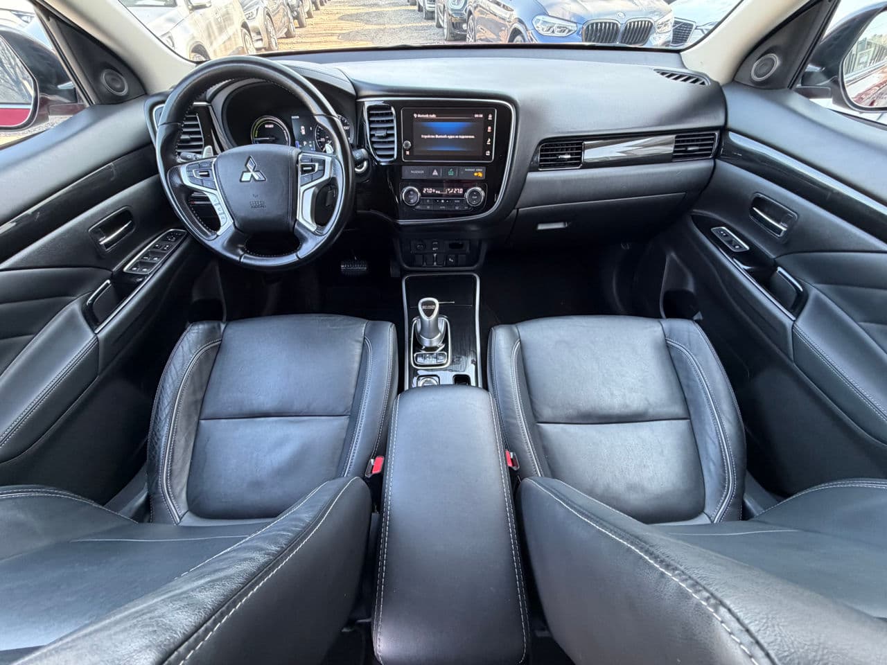 Mitsubishi Outlander 2017 — Миниатюра 11
