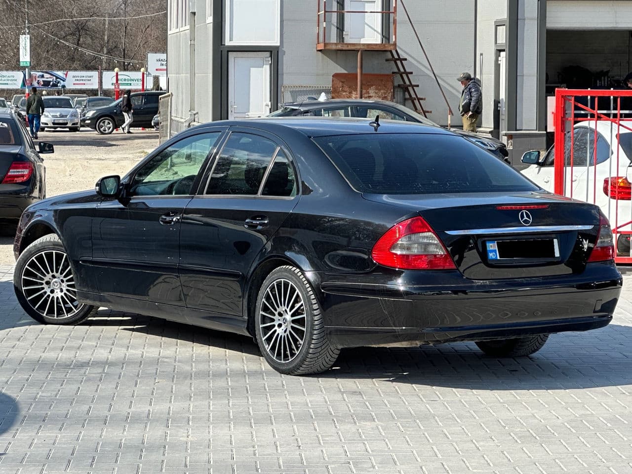 Mercedes E 220 2009 — Миниатюра 4