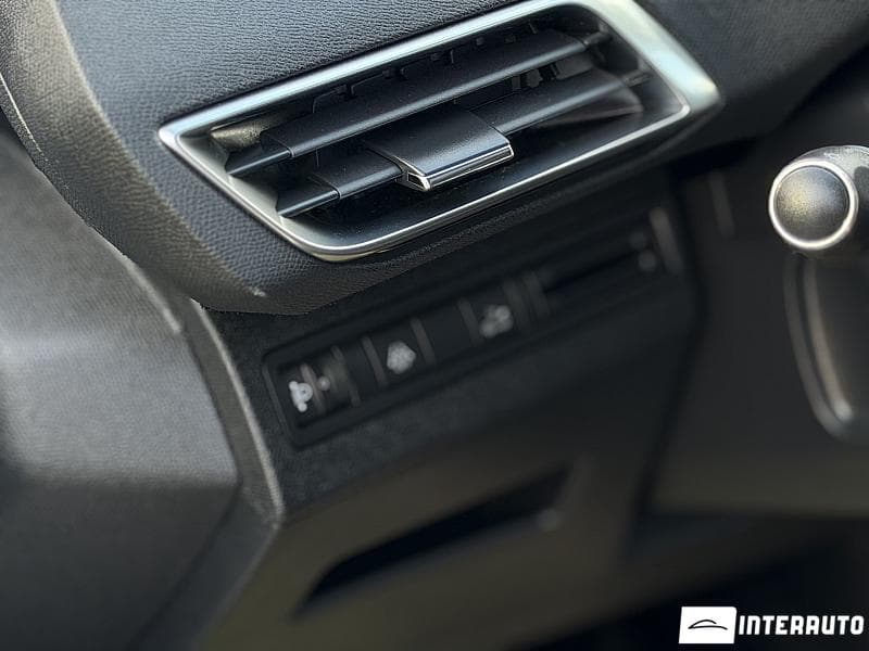 Peugeot 3008 2020 — Миниатюра 12