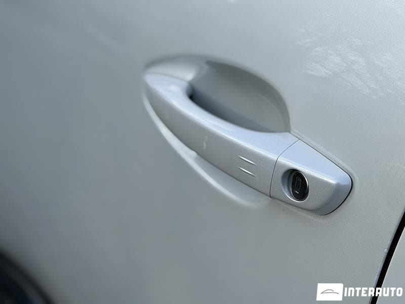 Peugeot 3008 2020 — Миниатюра 8