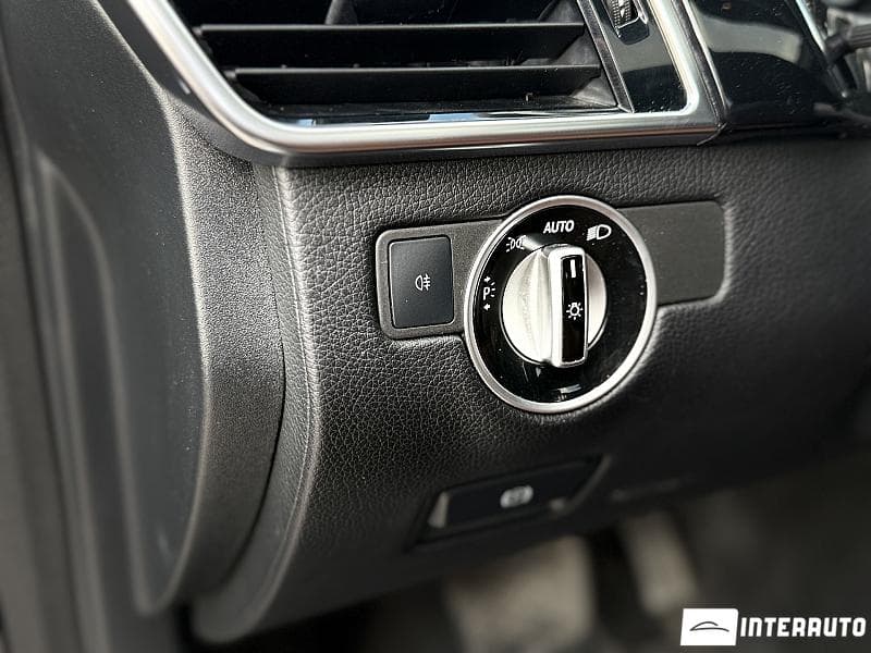 Mercedes GLE 500e 2016 — Миниатюра 9