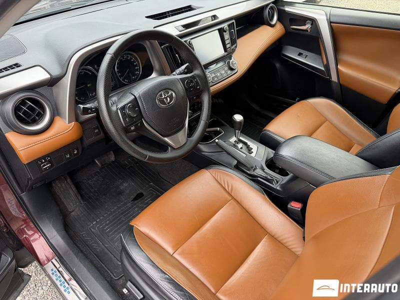 Toyota Rav-4 2017 — Миниатюра 9
