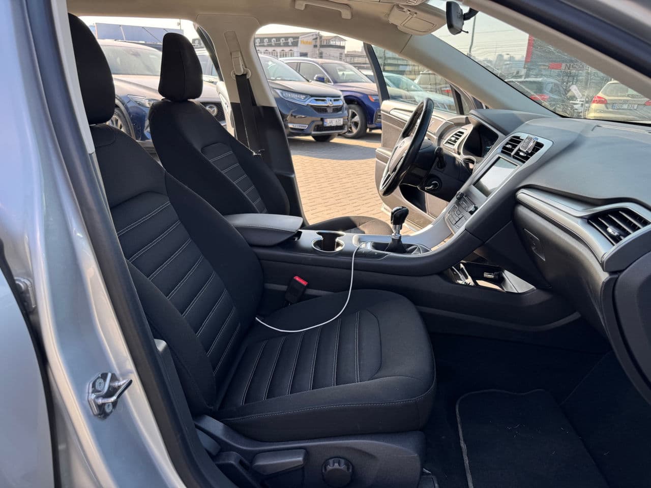 Ford Mondeo 2017 — Миниатюра 15