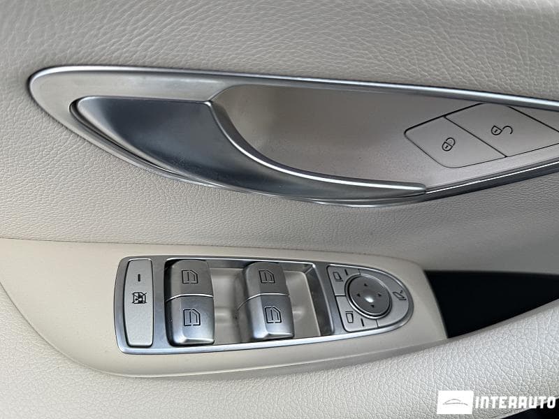 Mercedes E 350 2021 — Миниатюра 21