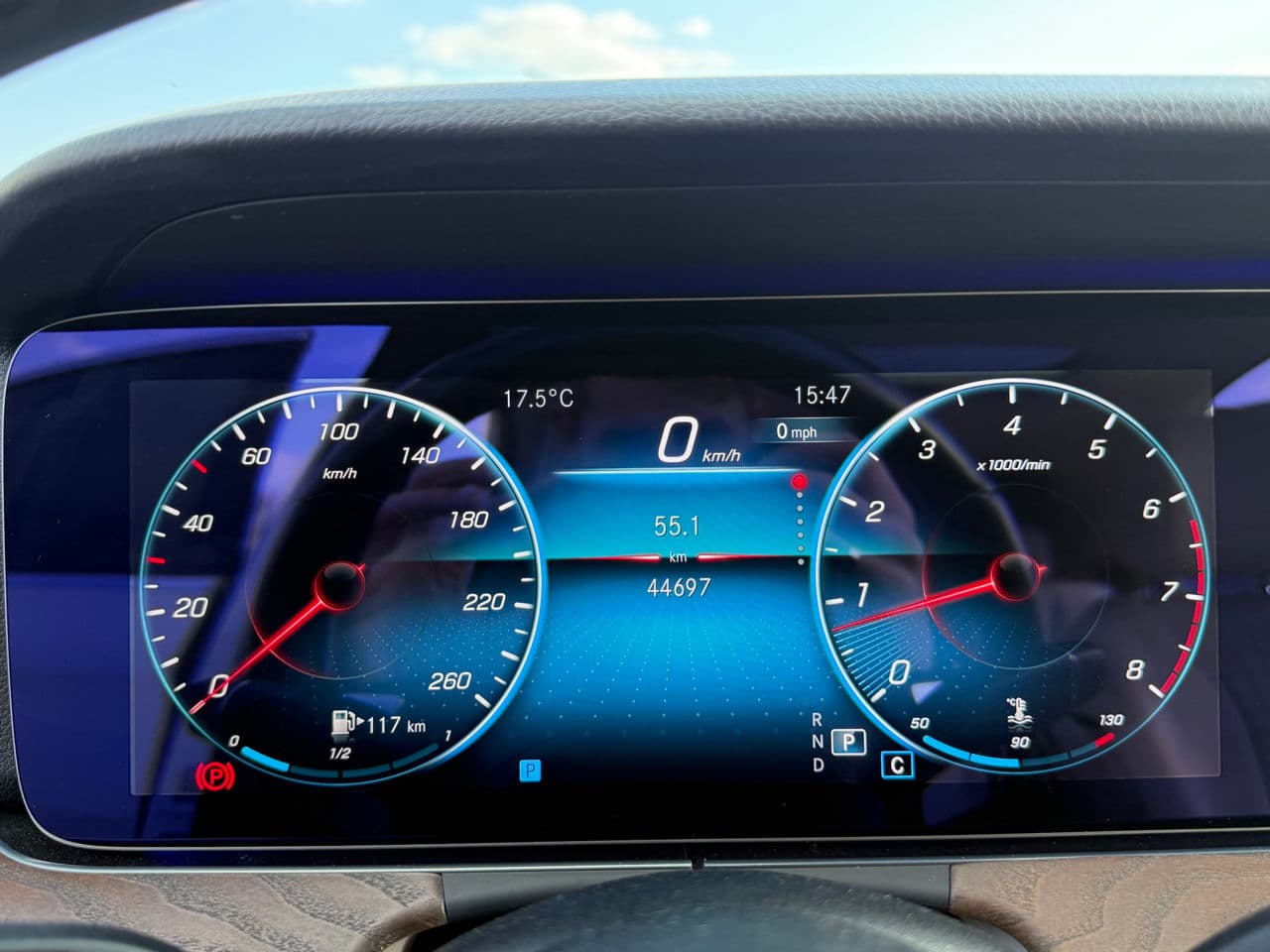 Mercedes E 350 2021 — Миниатюра 8