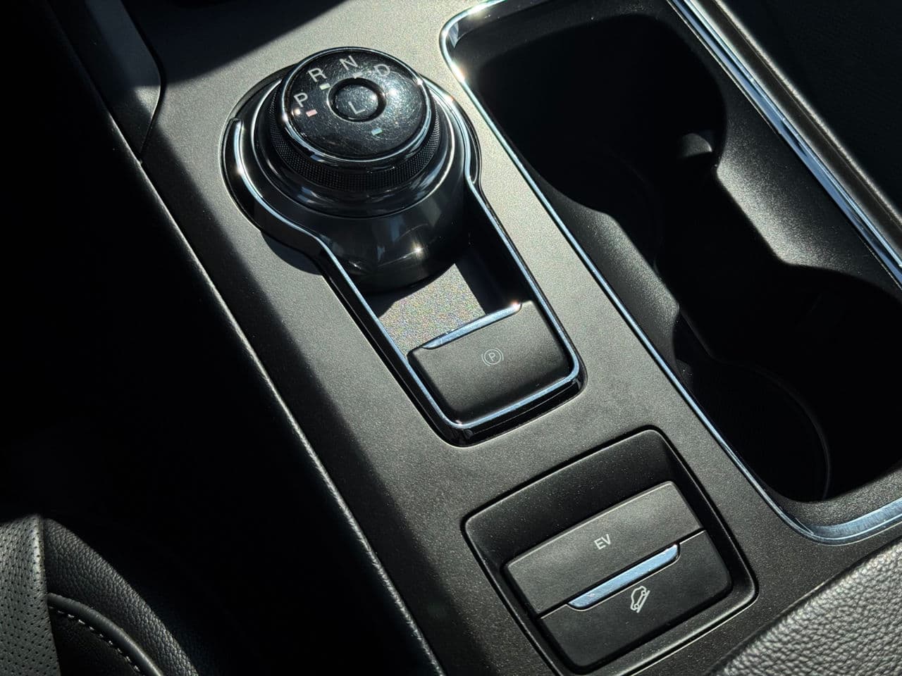 Ford Fusion 2018 — Миниатюра 12