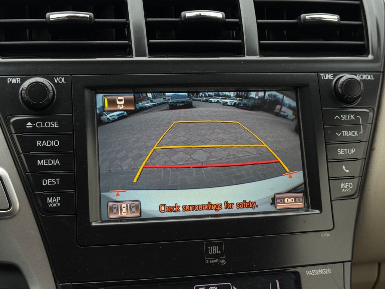 Toyota Prius Plus / V 2014 — Миниатюра 13