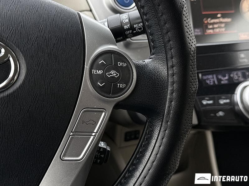 Toyota Prius Plus / V 2014 — Миниатюра 21