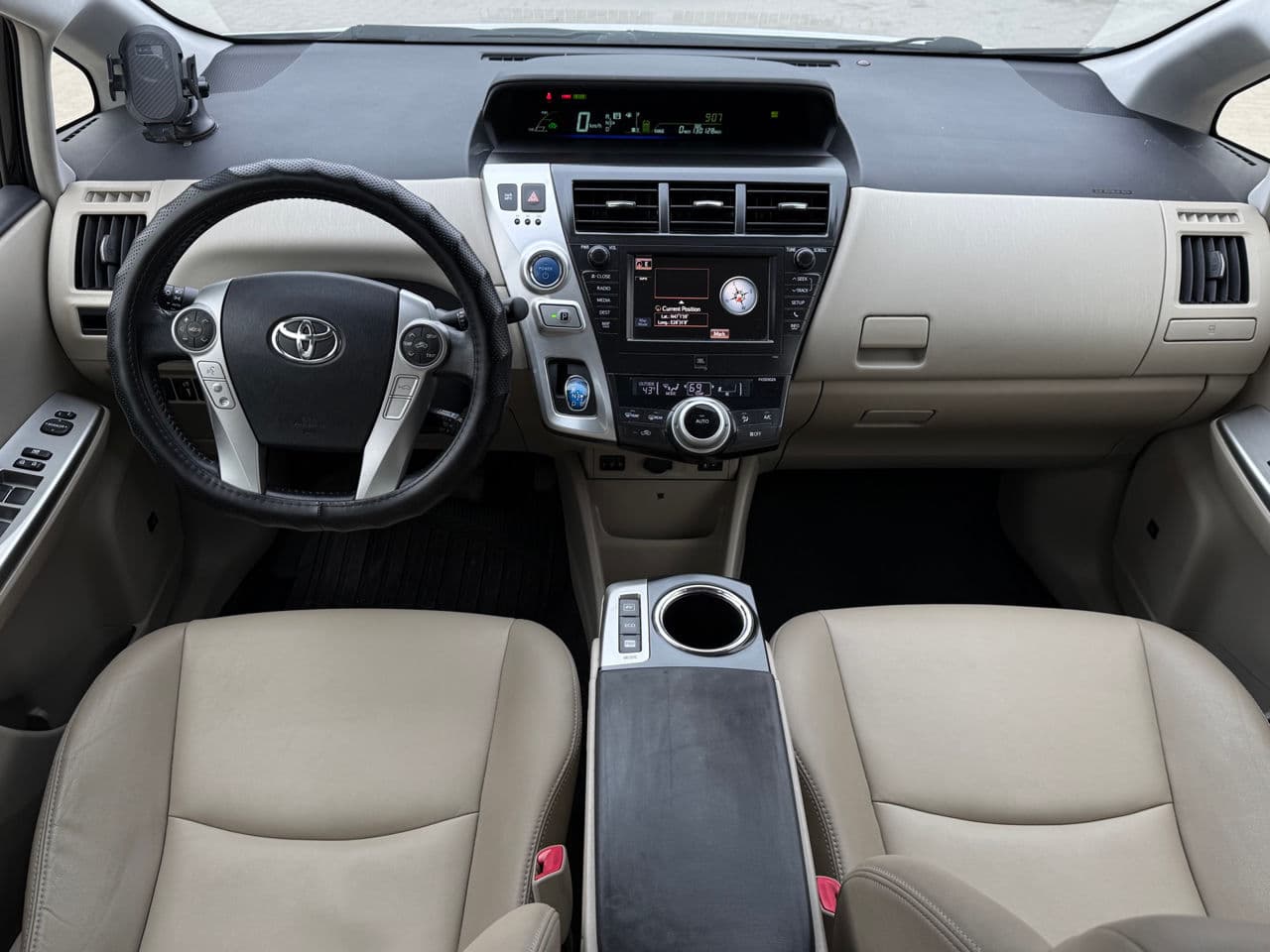 Toyota Prius Plus / V 2014 — Миниатюра 10