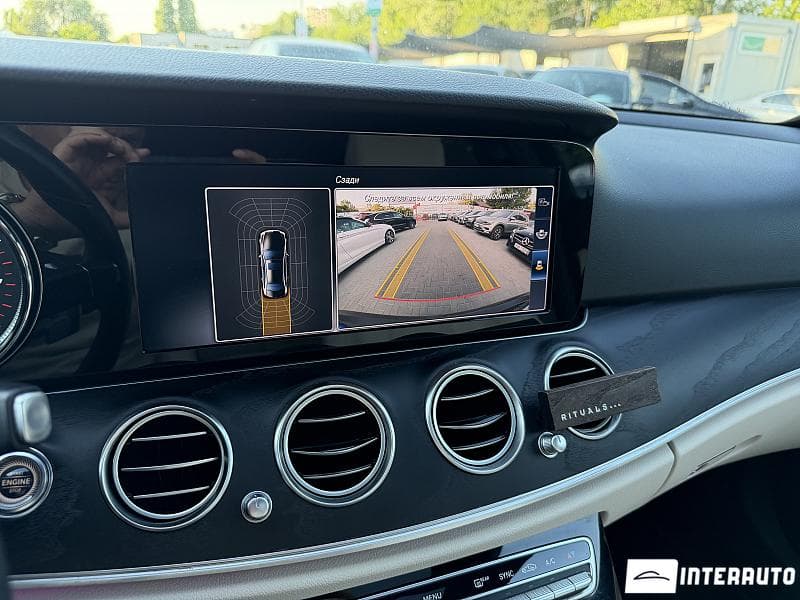 Mercedes E 300 2017 — Миниатюра 13