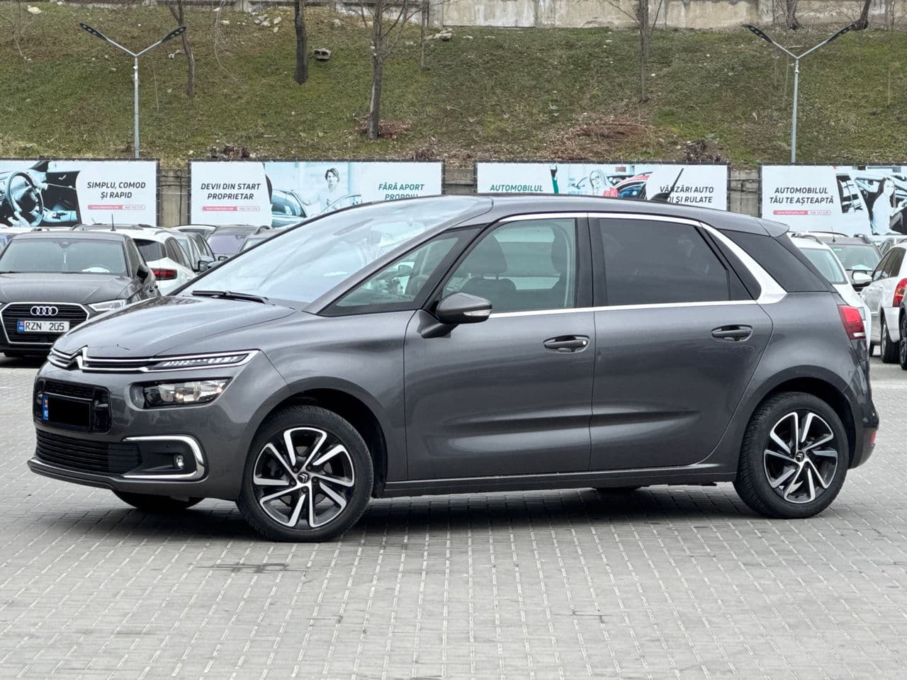 Citroen C4 Picasso 2018 — Миниатюра 2