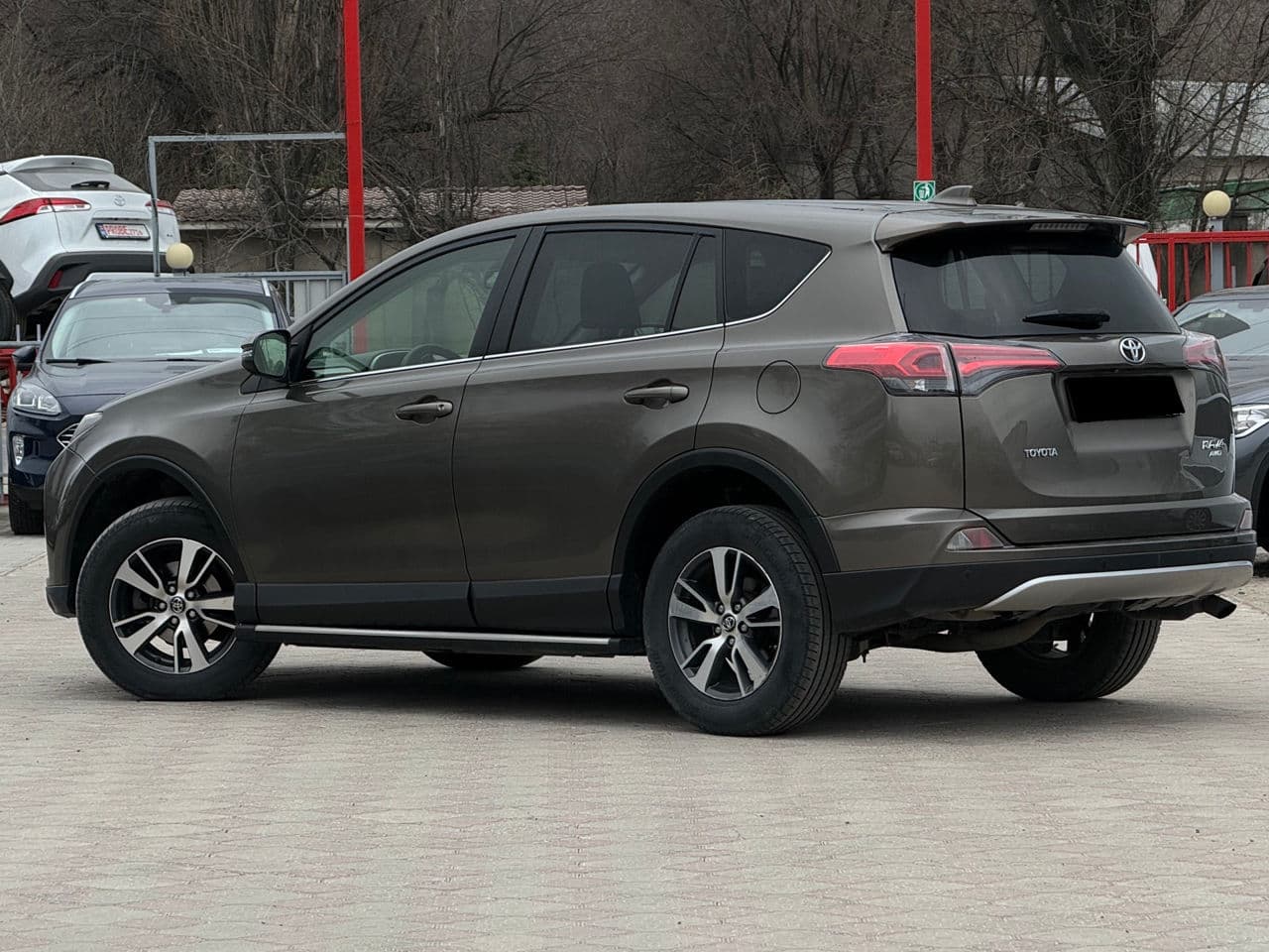 Toyota Rav-4 2016 — Миниатюра 3