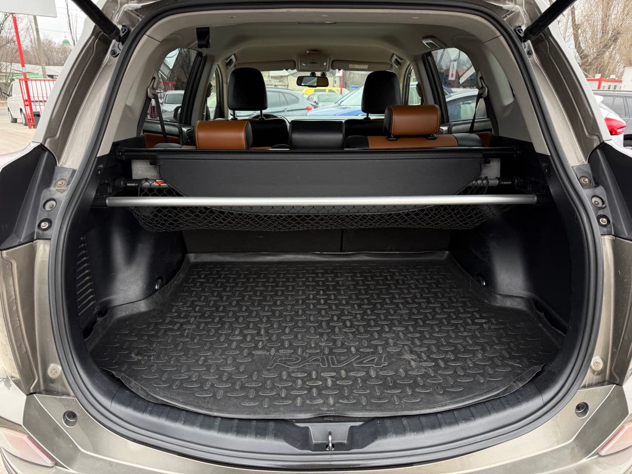 Toyota Rav-4 2016 — Миниатюра 22