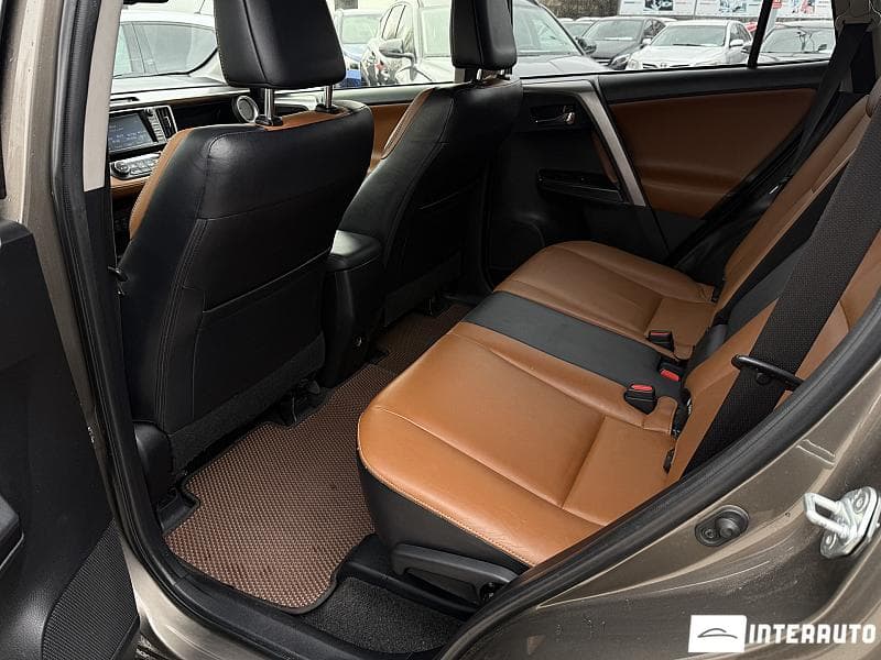 Toyota Rav-4 2016 — Миниатюра 19