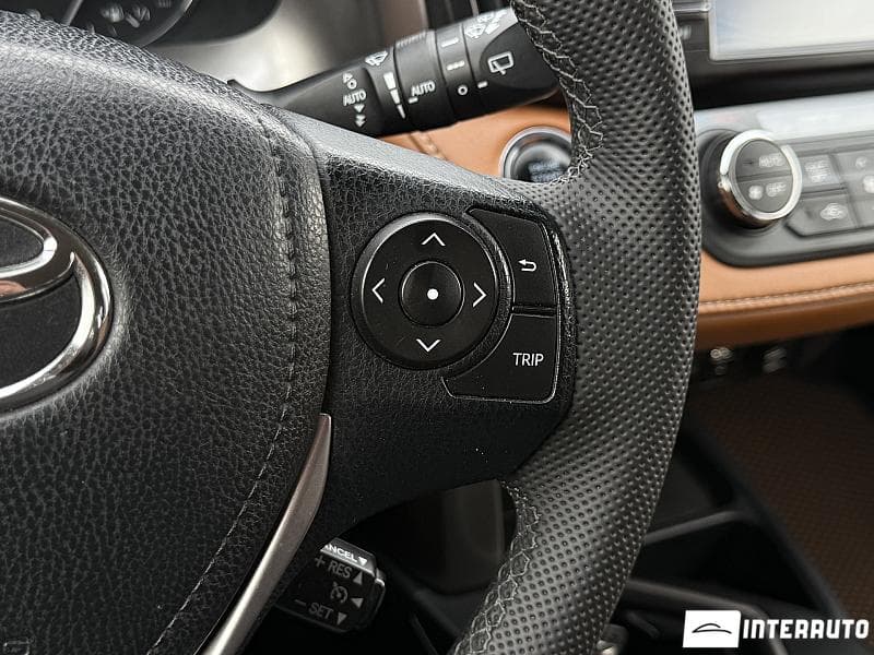Toyota Rav-4 2016 — Миниатюра 13