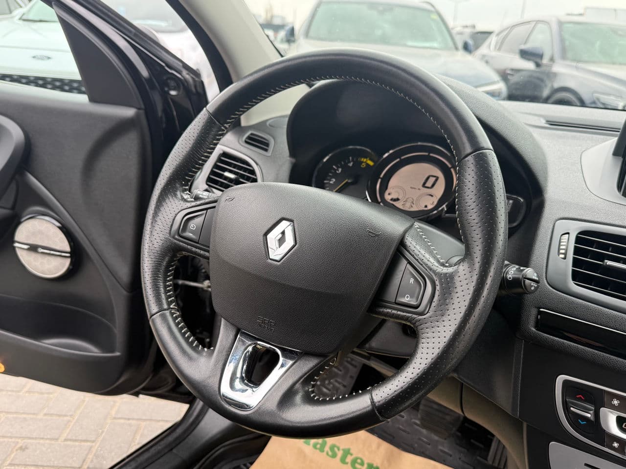 Renault Megane 2015 — Миниатюра 7