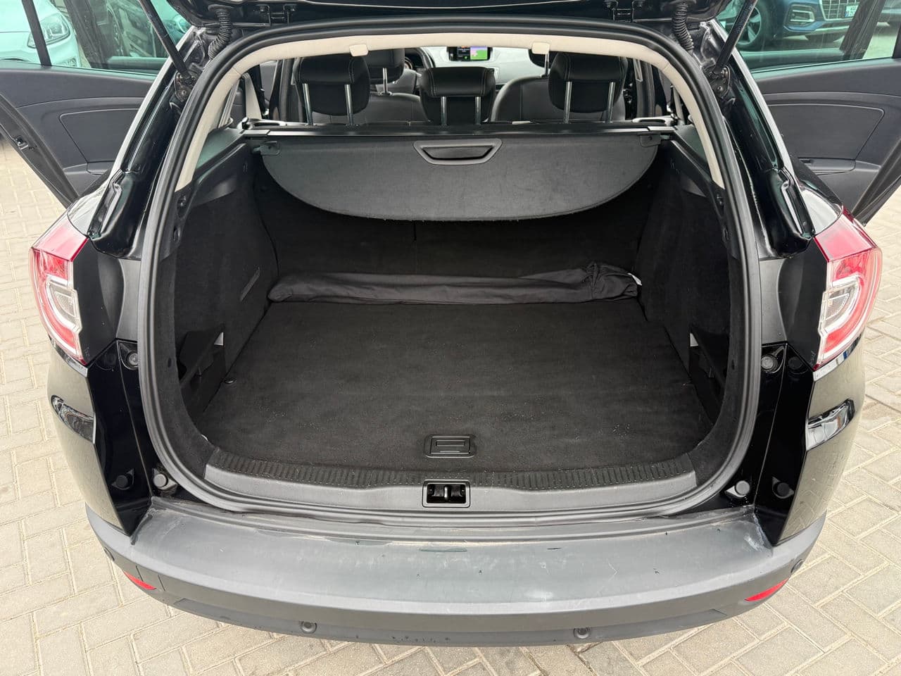 Renault Megane 2015 — Миниатюра 21