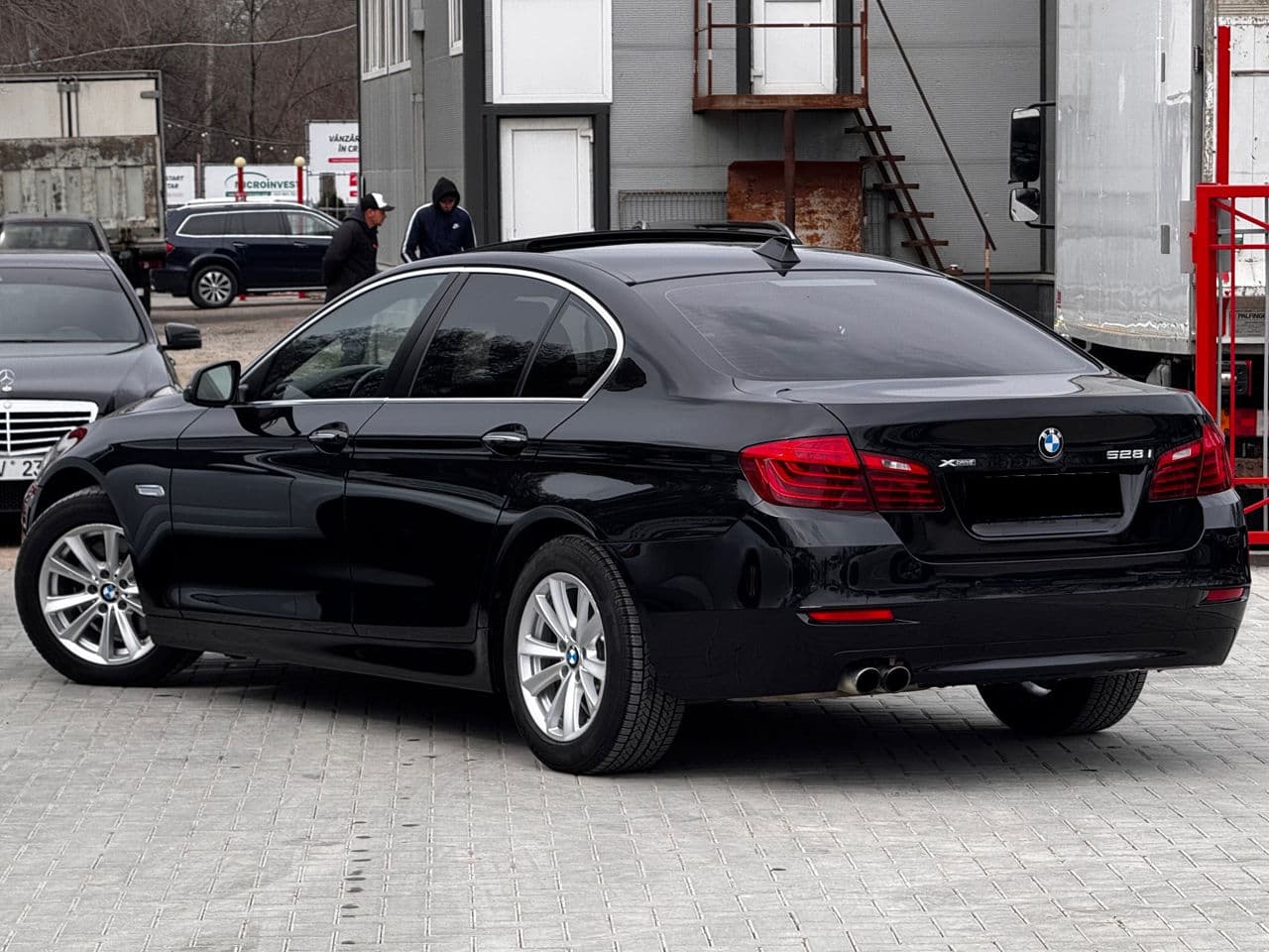 BMW 528 2015 — Миниатюра 4