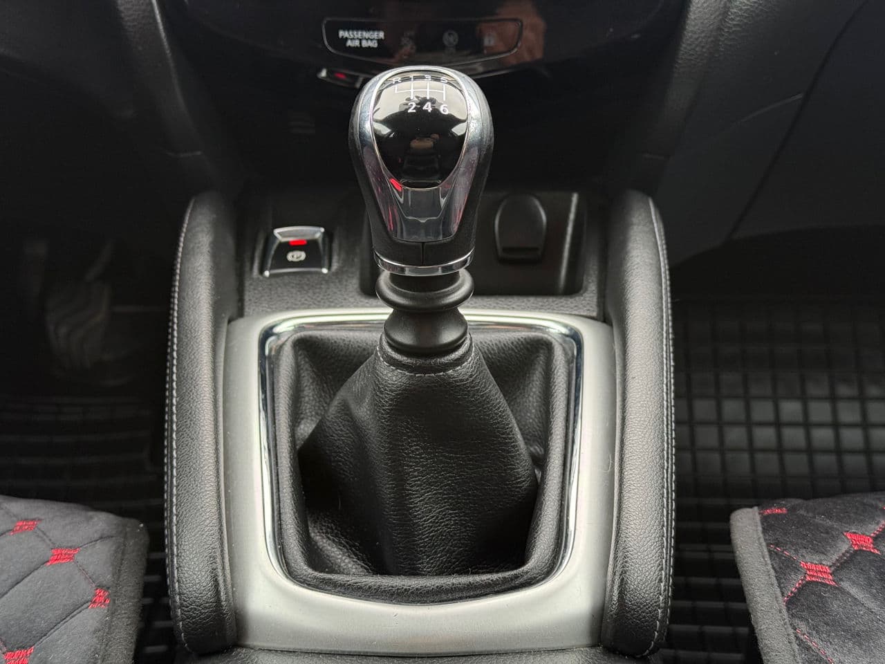 Nissan Qashqai 2015 — Миниатюра 11